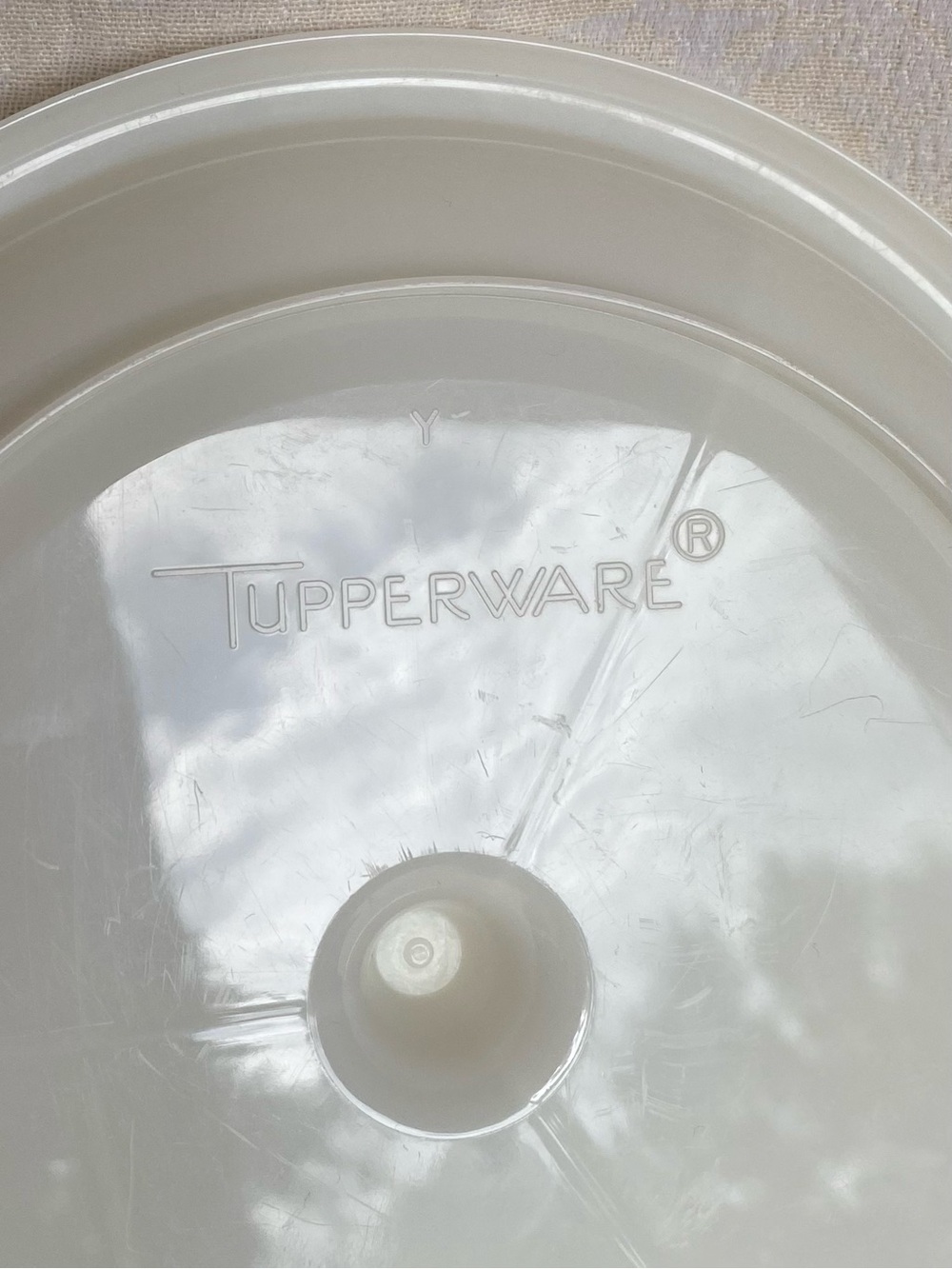 Tupperware Divided Serving Tray - Picture 5 of 8